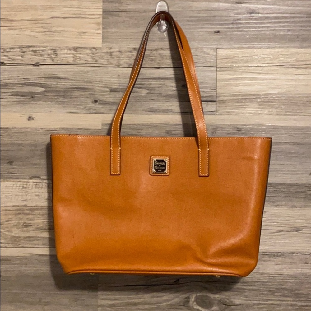 Authentic Dooney & Bourke Bag Tote